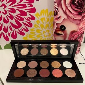 Pat McGrath Labs Mothership VII Divine Rose Palette
